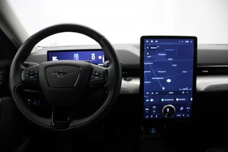 Ford Mustang Mach-E Ford Mustang Mach-E Extended RWD 98 kWh - Carplay, Camera, Leer, Afn. Trekhaak - afbeelding nr 3