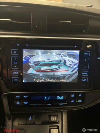 Toyota Auris Toyota Auris 1.8 Hybrid Dynamic Go|Cam|Trekhaak|Cruise|Nav|NAP - afbeelding nr 15