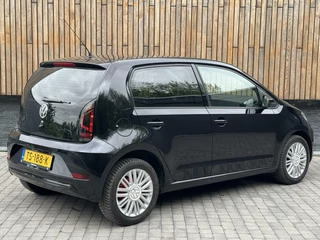 Volkswagen up! Volkswagen Up! 1.0 BMT move up! Airco | Stoelverwarming | Bluetooth | Telefoonhouder | Lichtmetalen velgen | Armsteun | LED Mistlampen voor | Historie aanwezig! - afbeelding nr 2