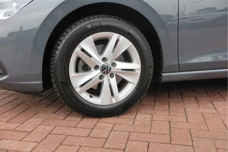 Volkswagen Golf Volkswagen Golf 1.5 TSI 96kw 130pk Style , Panorama dak , Led, Virtual cockpit ,Trekhaak uitklapbaar, PDC, Navigatie via Carplay , DAB+ , Stoelverwarming,Alcantara bekleding, etc. - afbeelding nr 64