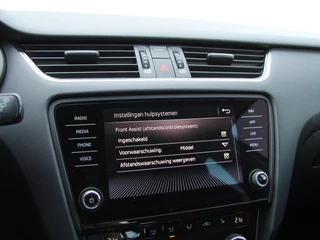 Škoda Octavia Škoda Octavia Combi 1.0 TSI 116pk DSG Style Sport | Kuipstoelen - afbeelding nr 31