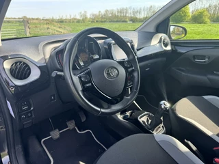 Toyota Aygo Toyota Aygo 1.0 VVT-i x-play |Climate|Cruise|Camera|Carplay - afbeelding nr 6