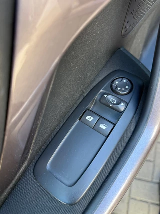 Peugeot 2008 Peugeot 2008 1.2 PureTech Style - afbeelding nr 32