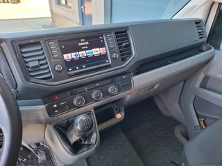 Volkswagen Crafter Volkswagen Crafter 35 2.0 TDI L3H3 Highline AIRCO / CRUISE CONTROLE / NAVI / CAMERA / TREKHAAK / CARPLAY - afbeelding nr 19