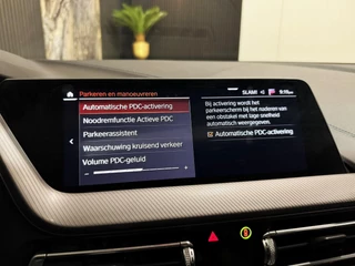 BMW 1 Serie BMW 1-serie 118i M-pack |PANO|SFEER|ALCANTARA|MEMORY - afbeelding nr 26