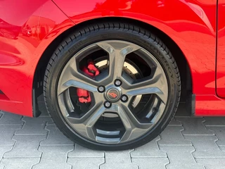 Ford Fiesta Ford Fiesta ST RACE RED 182 PK / AIRCO RECARO STOELVERWARM BT PDC CAMERA - afbeelding nr 39