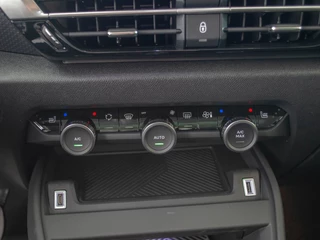 Citroën ë-C4 Citroën ë-C4 Shine 50KWH 100% elektrisch | Navi | Camera | Panorama - afbeelding nr 24