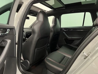 Škoda Octavia Škoda Octavia Combi 2.0 TDI RS /184PK / AUTOMAAT / LEDER / PANODAK / Trekh. 1600KG. - afbeelding nr 43