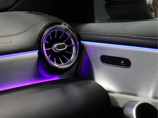 Mercedes-Benz CLA [SFEERVERLICHTING, APPLE CARPLAY, CAMERA, TREKHAAK, VOL LEDER, STOELVERWARMING, PDC V+A, CRUISE, NIEUWSTAAT] - afbeelding nr 11
