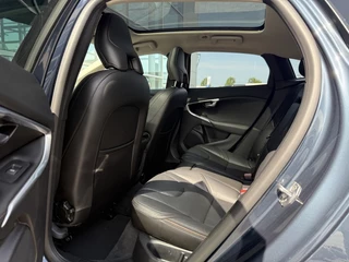 Volvo V40 Volvo V40 Cross Country T3 153PK AUT6 Polar+ Luxury| Leder|Pano| Camera| Trekhaak|DAB+|K - afbeelding nr 15