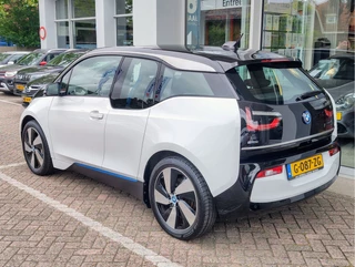 BMW i3 BMW i3 BASIS 120AH 42 KWH Warmtepomp | Cruise | Navigatie - afbeelding nr 3