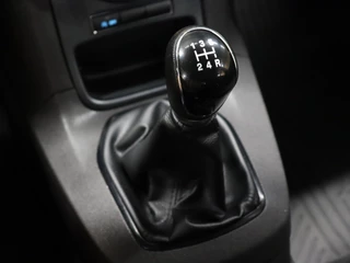 Ford Fiesta Ford Fiesta 1.0 Style Ultimate [AIRCO, NAVIGATIE, BLUETOOTH, RADIO, CD-SPELER, NIEUWSTAAT] - afbeelding nr 16