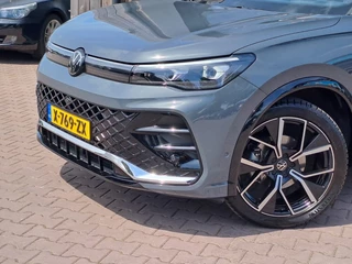Volkswagen Tiguan Volkswagen Tiguan 1.5 eTSI R-Line Business | Pano | Trekhaak | Stoelverwarming | ACC | HUD | - afbeelding nr 55