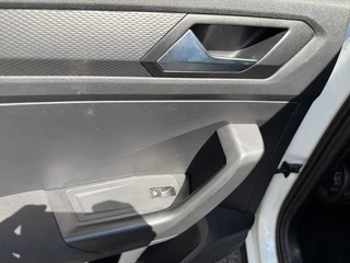 Volkswagen T-Roc Volkswagen T-Roc 1.0 TSI Style Airco/Lichtmetalen velgen/Navi/Apple Carplay - afbeelding nr 34