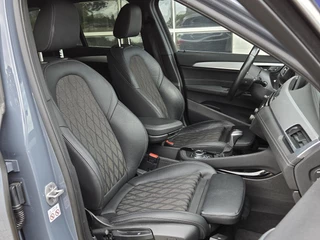 BMW X1 BMW X1 xDrive25e X line | 19 INCH LM VELGEN | SPORTSTOELEN | TREKHAAK | CAMERA | - afbeelding nr 5