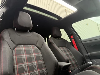 Volkswagen Polo Volkswagen Polo 2.0 TSI GTI|Pano|Virtual|Beats|Camera - afbeelding nr 22