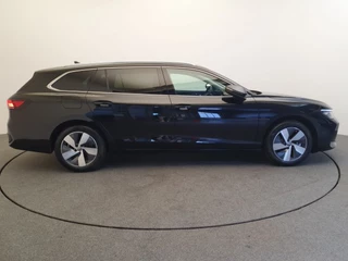 Volkswagen Passat Volkswagen Passat Variant 1.5 eHybrid 204pk DSG/AUT Business Wegklapbare trekhaak, Camera, ACC - afbeelding nr 5