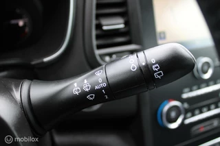 Renault Mégane Estate Renault Megane Estate 1.3 TCe Limited 140 PK, Stoel verwarming, Pdc voor + achter, Clima, App connect, Cruise, Navi. - afbeelding nr 31