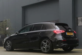 Mercedes-Benz A-Klasse Mercedes A-klasse 180 AMG Night Pakket Widescreen Lmv PrivacyGlass Camera Stoelverwarming Navi Uitstraling!! BJ2019 - afbeelding nr 7