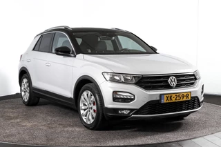 Volkswagen T-Roc Volkswagen T-Roc 2.0 TSI 190 PK 4Motion Sport - Automaat | Dig. Cockpit | Cruise Control | Stoelverw. | PDC | NAV + App. Connect | ECC | Afn. Trekhaak | LM 17