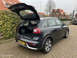 Kia Niro Kia Niro 1.6 GDi Hybrid ExecutiveLine navigatie - afbeelding nr 4