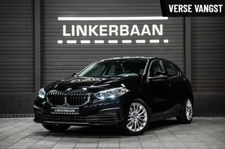 BMW 1 Serie BMW 1-serie 116i | Navi | PDC | Apple Carplay | Cruise | DAB | 17 inch | - afbeelding nr 1