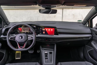Volkswagen Golf Volkswagen Golf 2.0 TSI GTI Clubsport 45 Jahre Akra Pano DSG - afbeelding nr 19