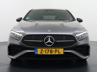 Mercedes-Benz A-Klasse Mercedes-Benz A-klasse 200 AMG Line RIJKLAARPRIJS INCL. 12 MND. BOVAGGARANTIE | PANO | CAMERA | AMBILIGHT - afbeelding nr 3