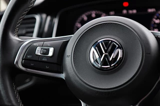 Volkswagen Golf Volkswagen Golf 1.4 TSI 2x R-Line /LED/PANODAK/VIRTUAL/KEYLESS/CARPLAY/CAMERA/ACC! - afbeelding nr 17
