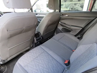 Volkswagen Golf Volkswagen Golf 1.5 eTSI LIFE MOVE DSG-aut./ Navi / Stoel + stuurverw. / Navi - afbeelding nr 43