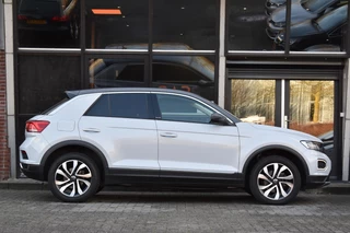 Volkswagen T-Roc Volkswagen T-Roc 1.5 TSI Style Lane Keyless BeatsBD - afbeelding nr 9