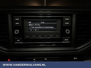 Volkswagen Crafter Volkswagen Crafter 2.0 TDI L3H3 L2H2 Euro6 Airco | Trekhaak | Parkeersensoren Bijrijdersbank - afbeelding nr 4