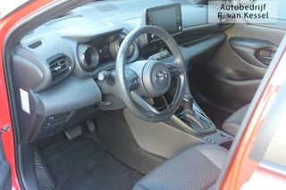 Toyota Yaris Toyota Yaris 1.5 Hybrid Launch Edition / Executive I JBL I 1e Eig. I NL-auto - afbeelding nr 8