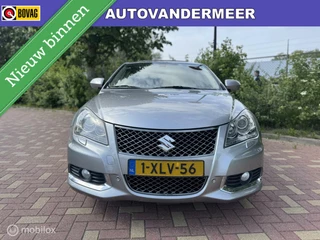 Suzuki Kizashi Suzuki Kizashi 2.4 Sport / Navigatie / Panoramadak / Luxe - afbeelding nr 3