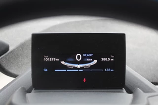 BMW i3 BMW i3 Basis 120Ah 42 kWh / Camera / Navigatie / 19'' / Harman Kardon / Stoelverwarming / Cruise Control / Warmtepomp / Getint glas - afbeelding nr 17
