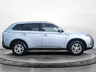 Mitsubishi Outlander Mitsubishi Outlander 2.0 PHEV Business Edition X-Line (122 PK) Keurig-Onderh. BOVAG-Garantie. NL-Auto. - afbeelding nr 3