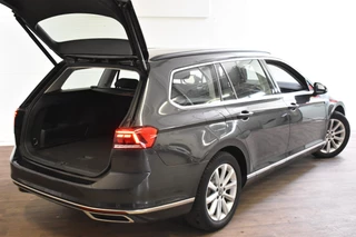 Volkswagen Passat CAMERA/NAVI/MASSAGE - afbeelding nr 13
