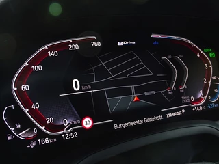 BMW 3 Serie BMW 3 Serie 330e 292PK M-perf. / BMW Individual / 2021 / LED - afbeelding nr 16