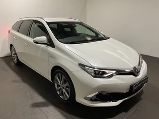 Toyota Auris - afbeelding nr 2