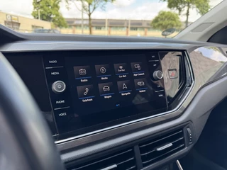 Volkswagen Polo Volkswagen Polo 1.0 TSI Highline ACC ECC LMV CARPLAY - afbeelding nr 15