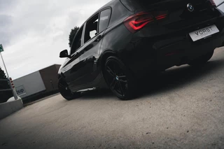 BMW 1 Serie BMW 1-serie M140i xDrive Harman Kardon Dak Leer - afbeelding nr 12