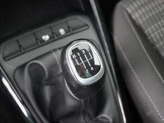 Kia Stonic - Navigatie - Camera - Climate control - Cruise control - 17 inch LM velgen - 12 maanden garantie - afbeelding nr 37