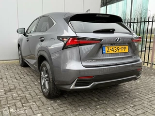 Lexus NX Lexus NX 300h AWD Premium | Pano | Leer | Stoelverwarming - afbeelding nr 8