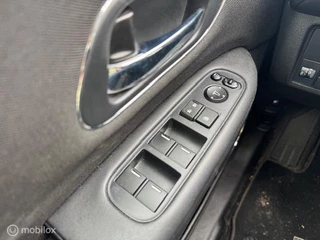 Honda HR-V Honda HR-V 1.5 i-VTEC Elegance Hoge instap , naviagtie , Bluetooth , trekhaak , Electr Ramen , Deur vergrendeling met Afstand - afbeelding nr 18