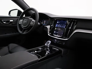 Volvo S60 Volvo S60 T6 PLUG-IN HYBRID LONG RANGE PLUS DARK 19INCH SCHUIFDAK ACC BLIS - afbeelding nr 38