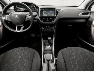 Peugeot 2008 Automaat (PANORAMADAK, NAVIGATIE, CRUISE, TREKHAAK, SPORTSTOELEN, NIEUWE APK, ELEK PAKKET, NIEUWSTAAT) - afbeelding nr 6