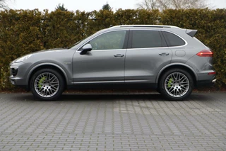 Porsche Cayenne Porsche Cayenne 3.0 S E-Hybrid Cruise|Panodak|Pdc|Camera|Leder|Led|Laser|Bose|E. trhk|Dealer onderhouden - afbeelding nr 3