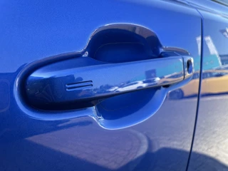 Toyota C-HR Toyota C-HR 2.0 Hybrid GR-Sport | Stuur + Stoelverwarming | Blindspot | JBL - afbeelding nr 7