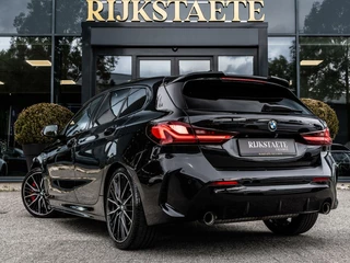 BMW 1 Serie BMW 1-serie 120i|PANO|H&K|M-PAKKET|KUIPSTOELEN|CAMERA|19'' - afbeelding nr 7