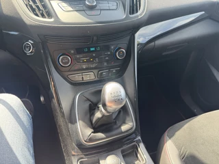 Ford Kuga Ford Kuga 1.5 EcoBoost ST Line / Trekhaak / Camera / Leder&Alcantara / Keyless / 18'' / Navigatie / Getint glas / Xenon / Cruise Control - afbeelding nr 10